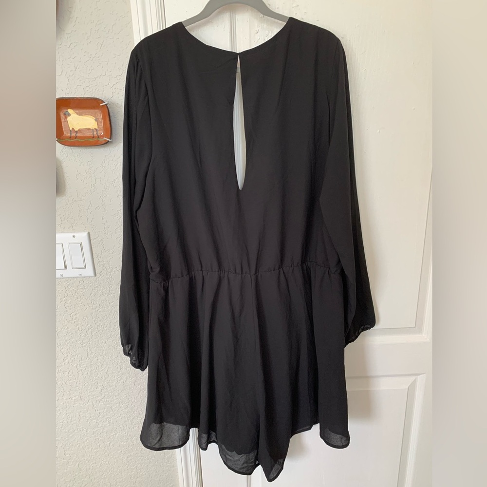 Torrid Black Crepe & Chiffon Romper with Gold Trim, Size 3 - Picture 5 of 6